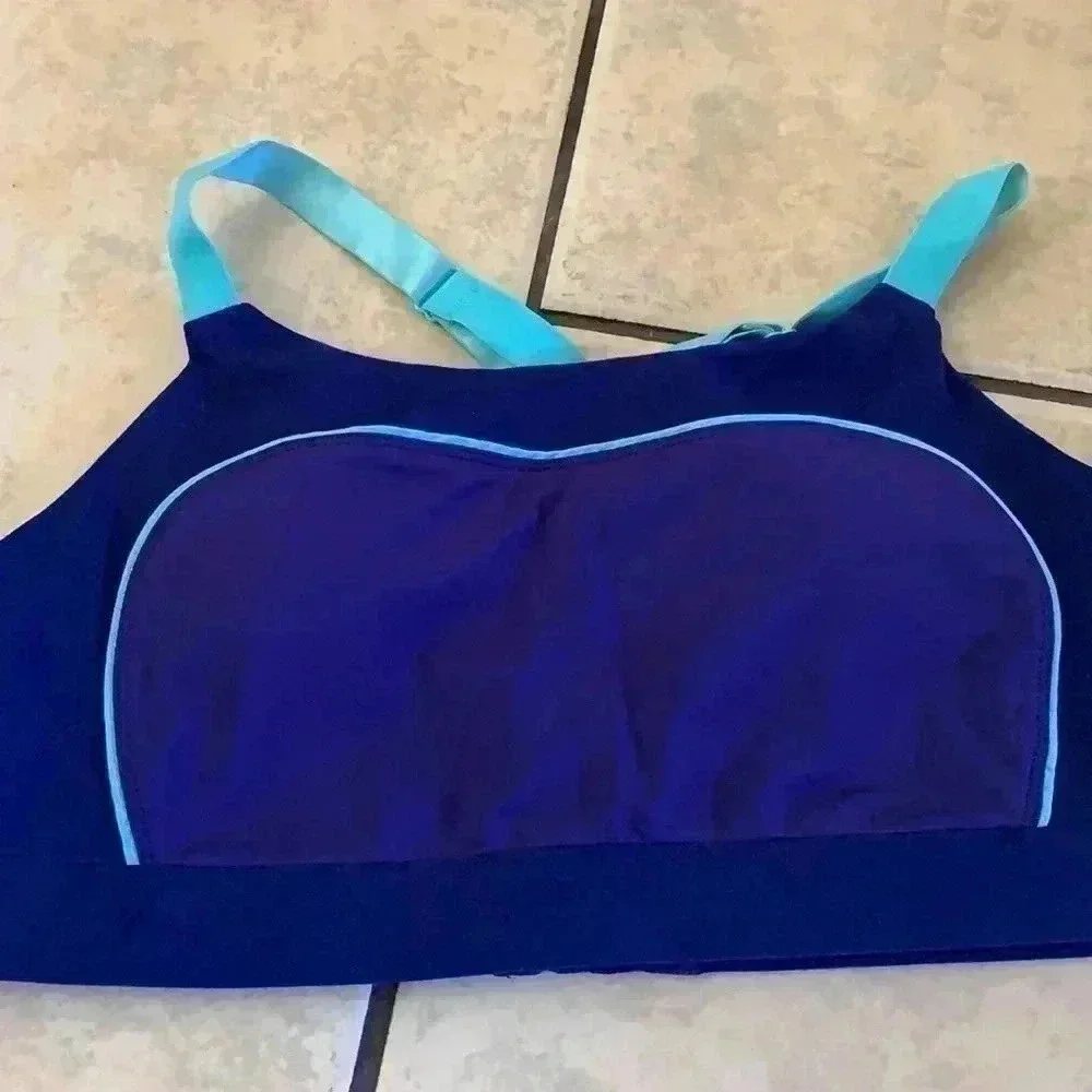 Fabletics - Picture 1 of 3